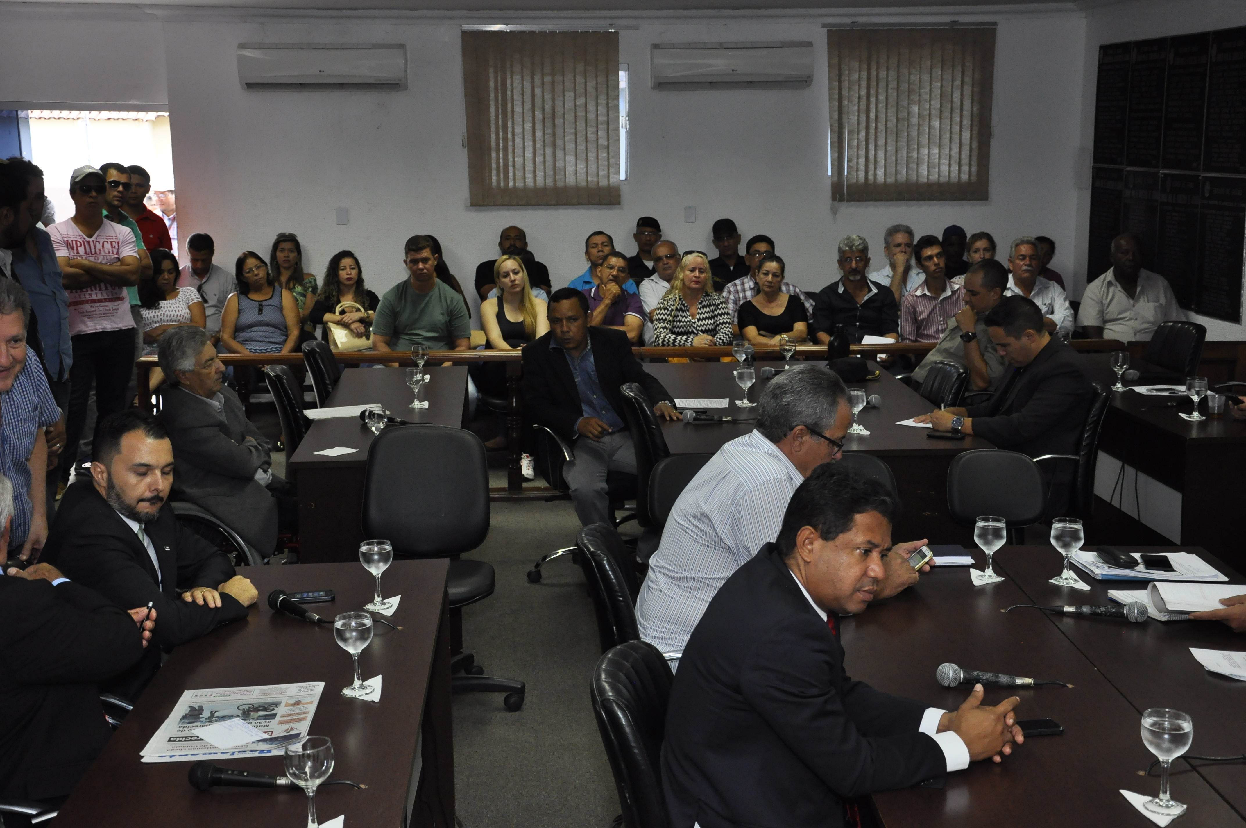 Audiência pública discute instalação de câmeras de segurança em bares