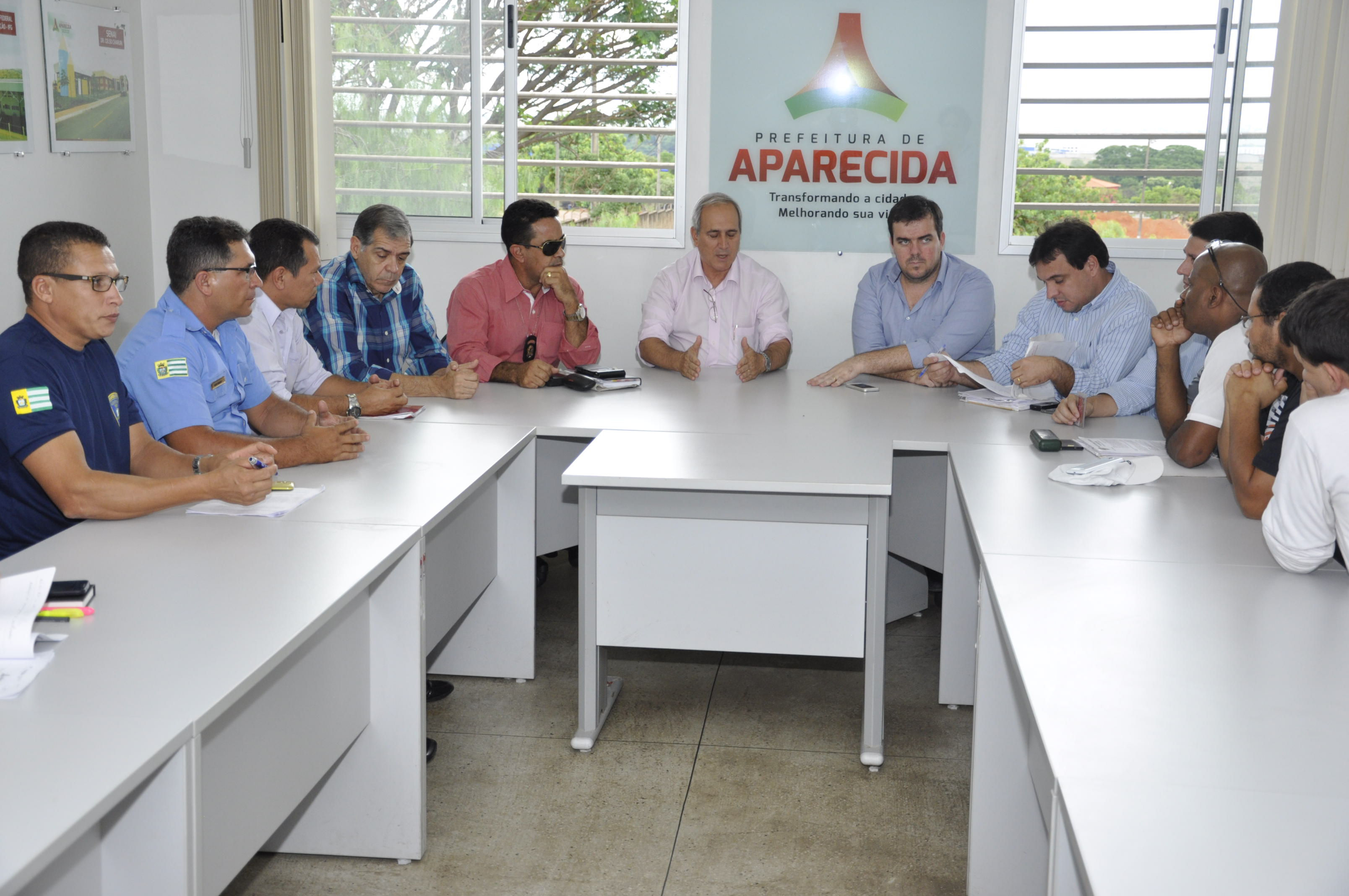 Vereadores participam de reunião da Guarda Civil com secretários municipais