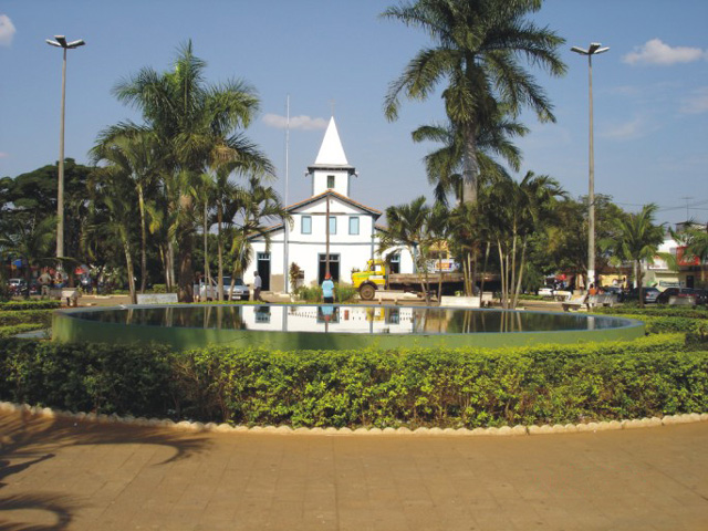 Câmara parabeniza Aparecida pelos 88 anos de história