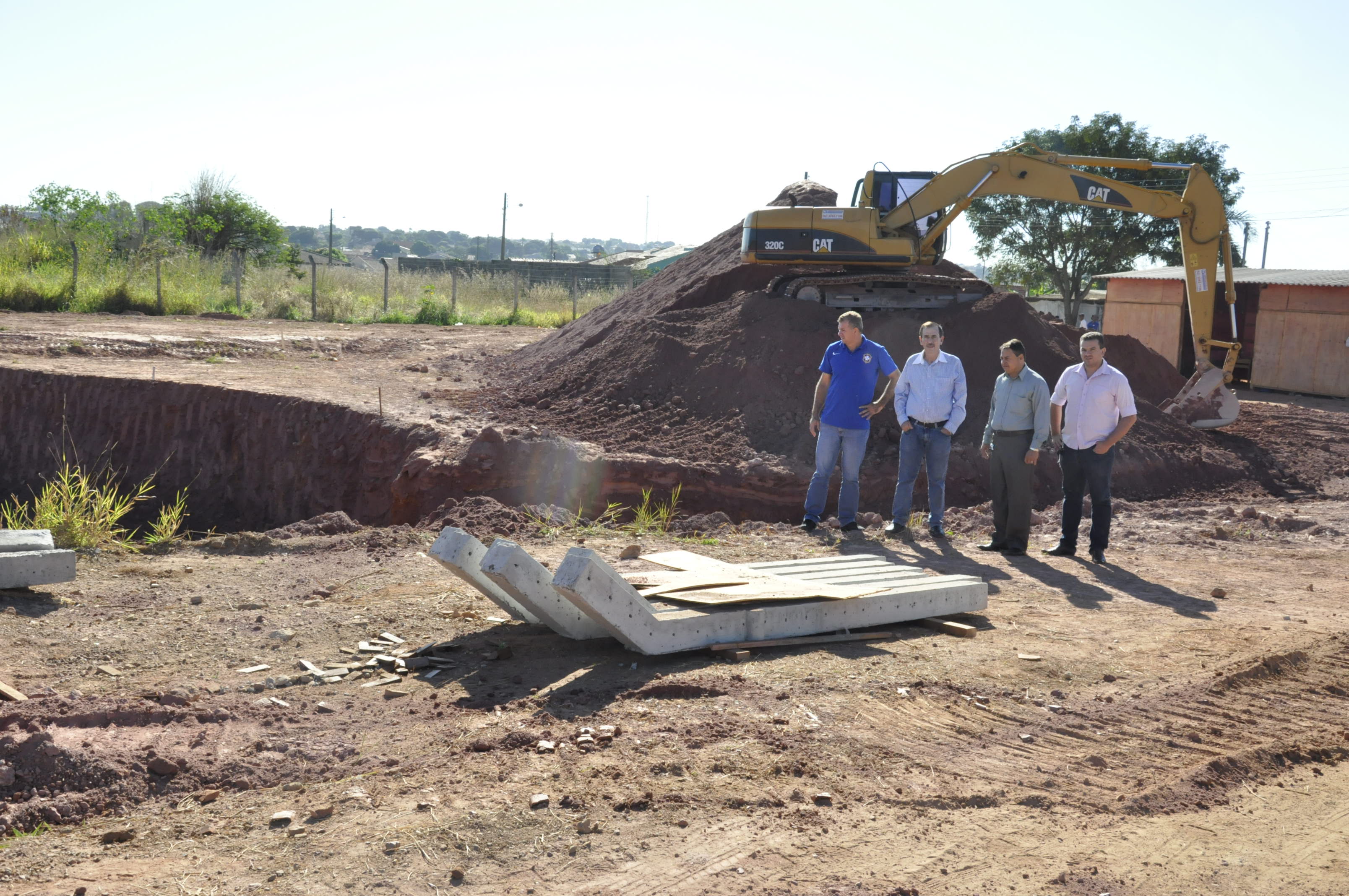 Vereador Gilsão Meu Povo visita obras da SANEAGO