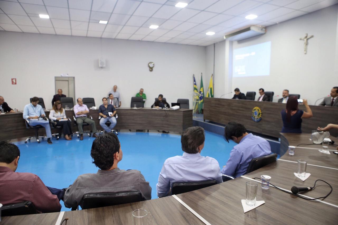 Vereadores questionam empresa responsável pelo saneamento de Aparecida de Goiânia