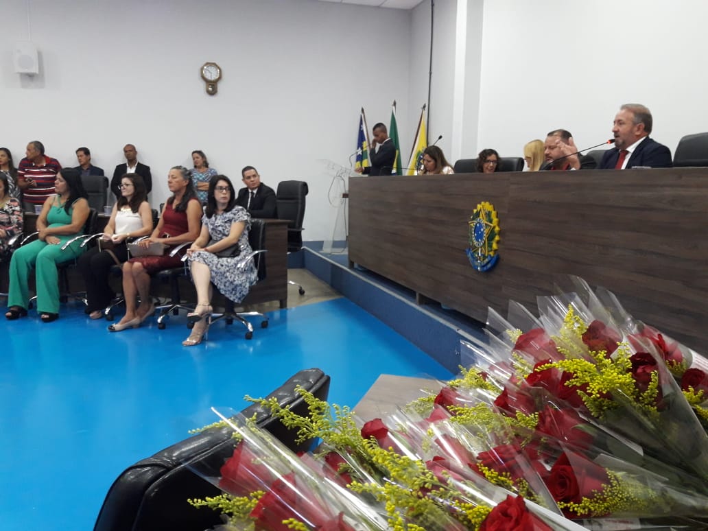 Em sessão solene, Câmara Municipal de Aparecida de Goiânia celebra o Dia da Mulher