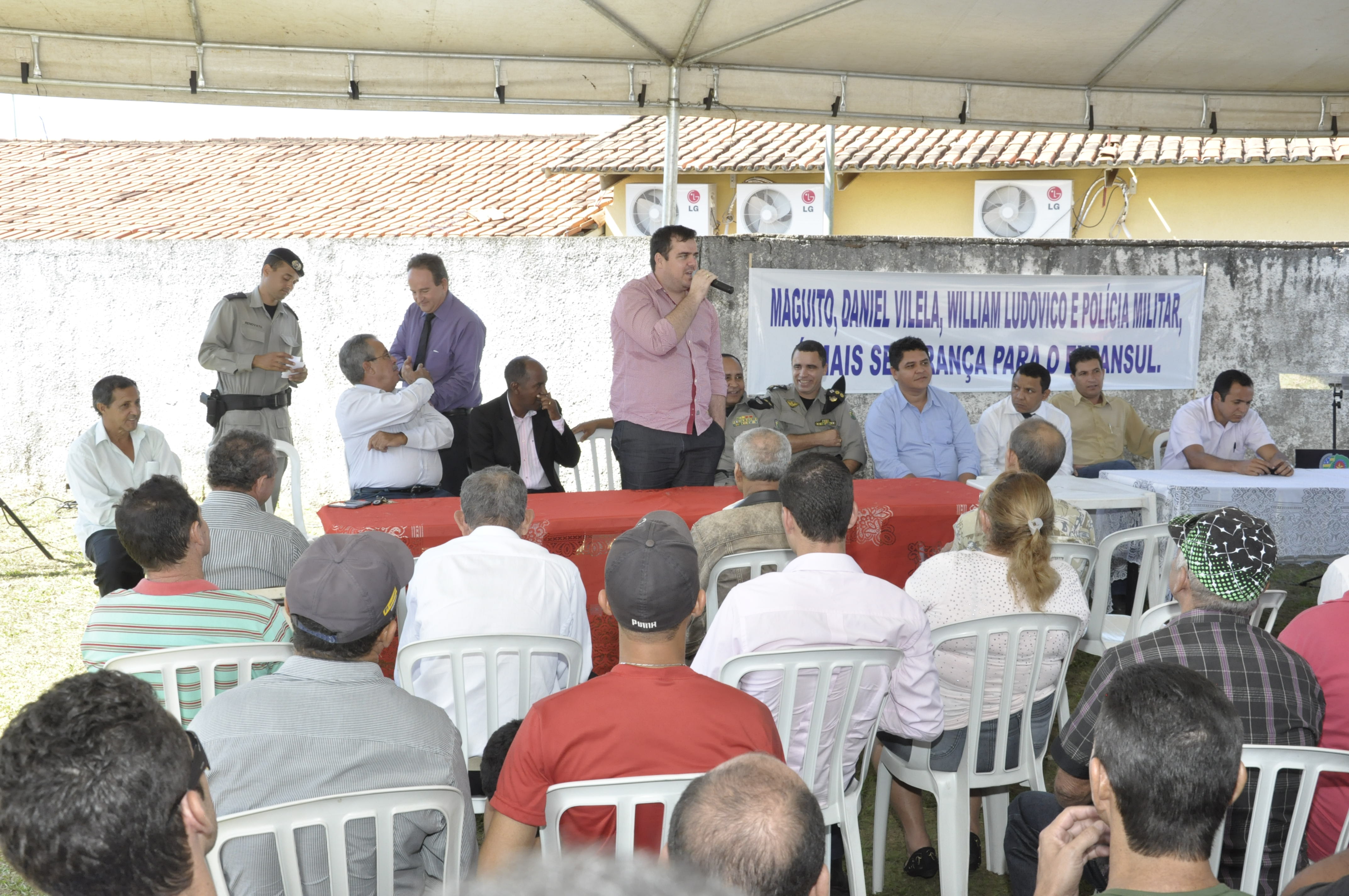 Membros da Câmara Municipal participam de inauguração da Base Comunitária da Policia Militar no Setor Expansul