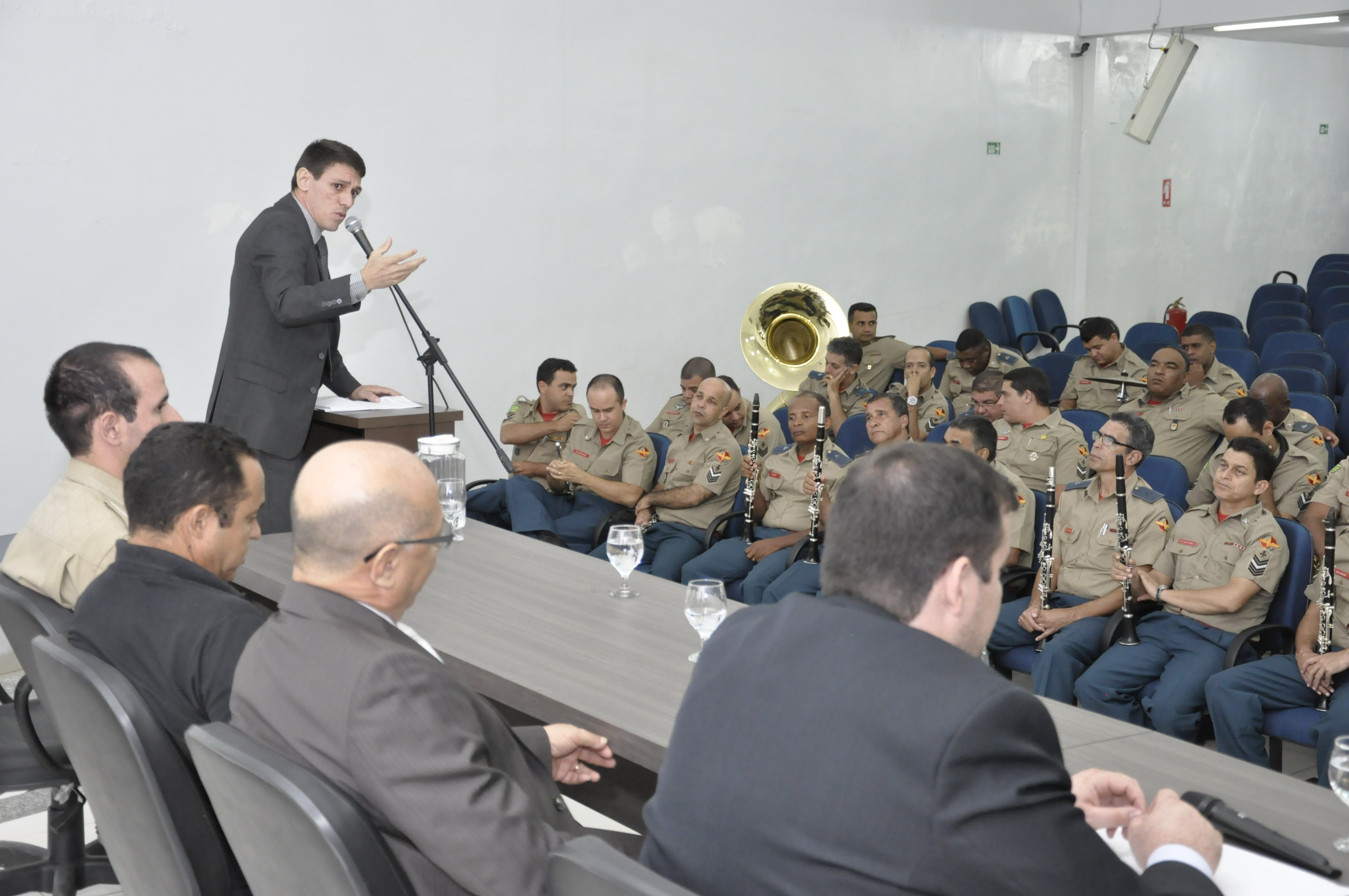 Câmara Municipal promove sessão em homenagem ao Corpo de Bombeiros Militar