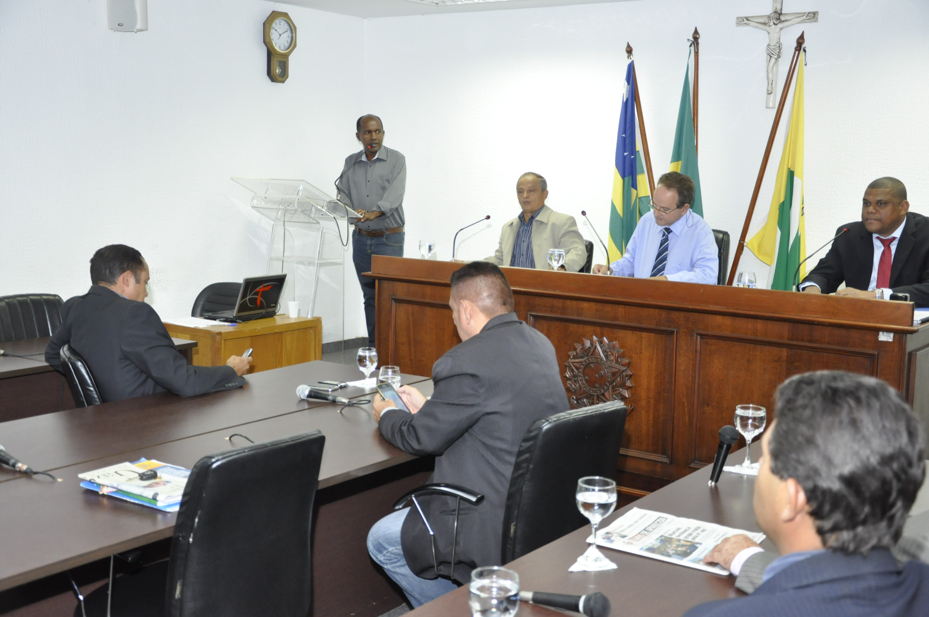 Câmara de Aparecida recebe visita do Deputado reeleito Marlúcio Pereira