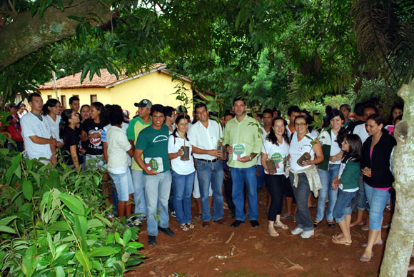 Vereador e estudantes tentam recuperar o Ribeirão Lajes