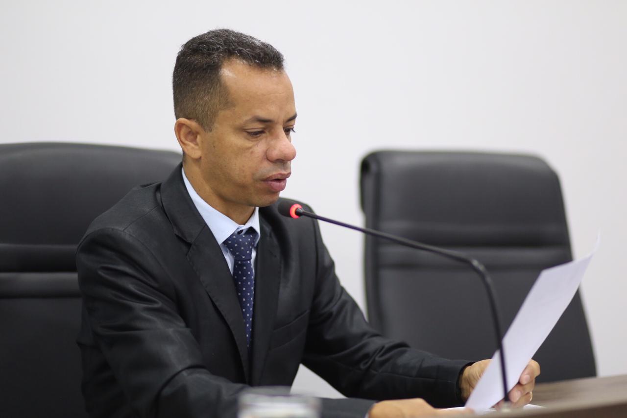 Isaac Martins propõe instalação de dispositivo que pode diminuir a conta mensal de água