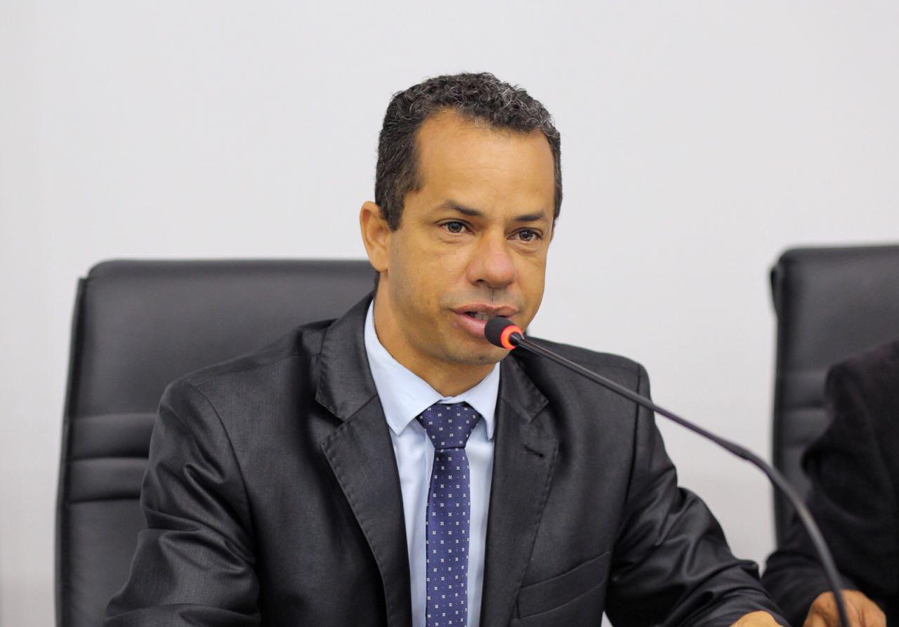 Isaac Martins propõe alternativas para marcação de consultas médicas