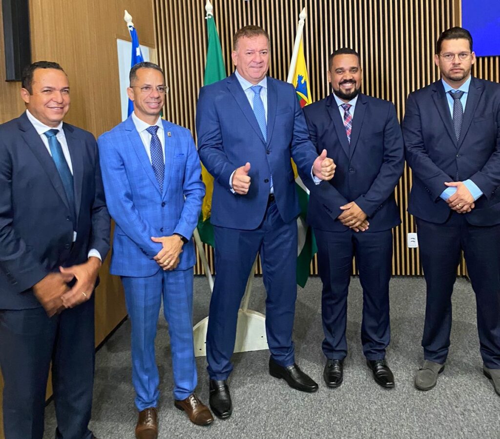 Gilsão é eleito presidente da Câmara de Aparecida de Goiânia