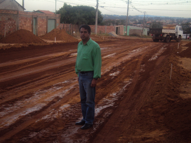 Inicio da Pavimentação Asfáltica no Setor Campos Elízios