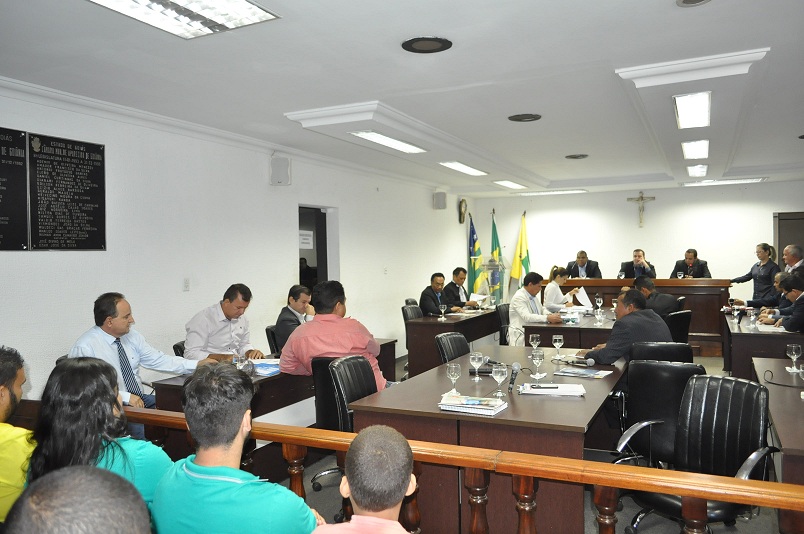 Vereadores debatem sobre Plano Diretor em sessão extraordinária