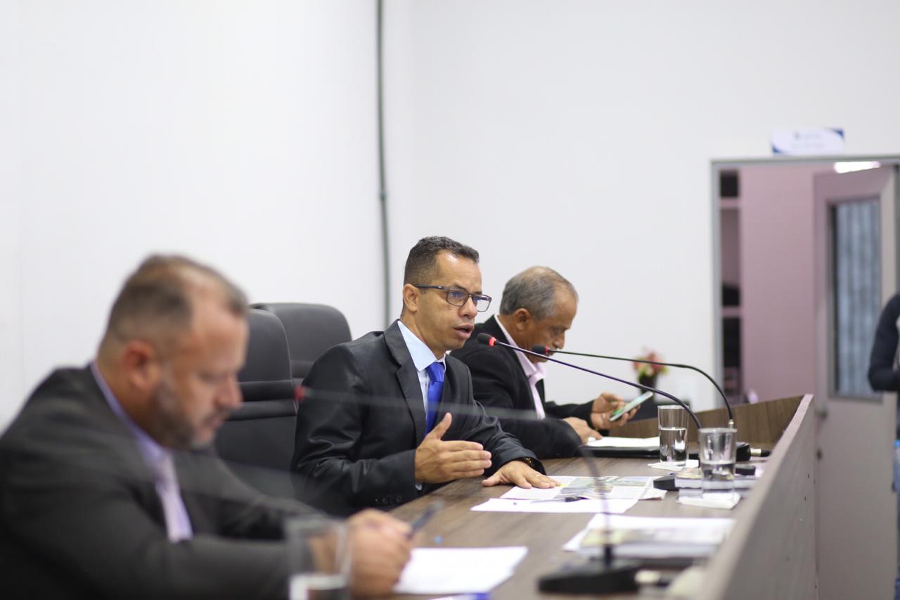 Vereadores debatem fim do programa Goiás Na Frente